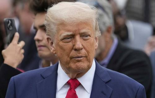 دونالد ترامپ اپل و سامسونگ را تهدید کرد